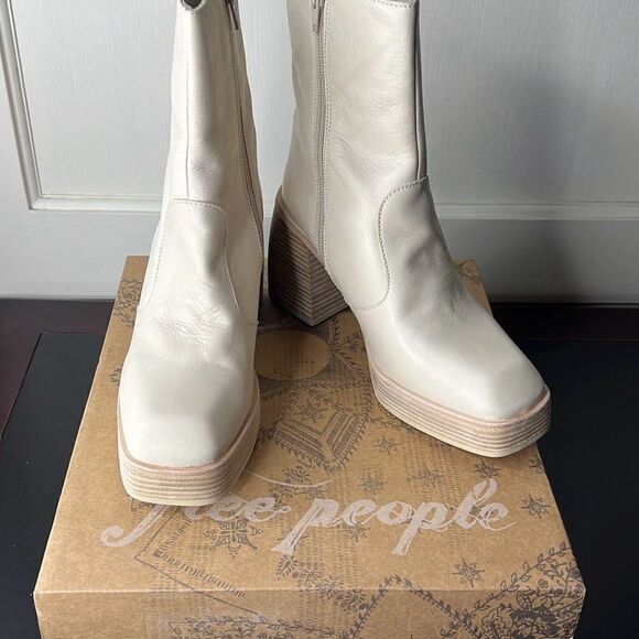 Free People Ruby Platform Bootie (Women) Bone New Size 8.5 - Picture 1 of 8
